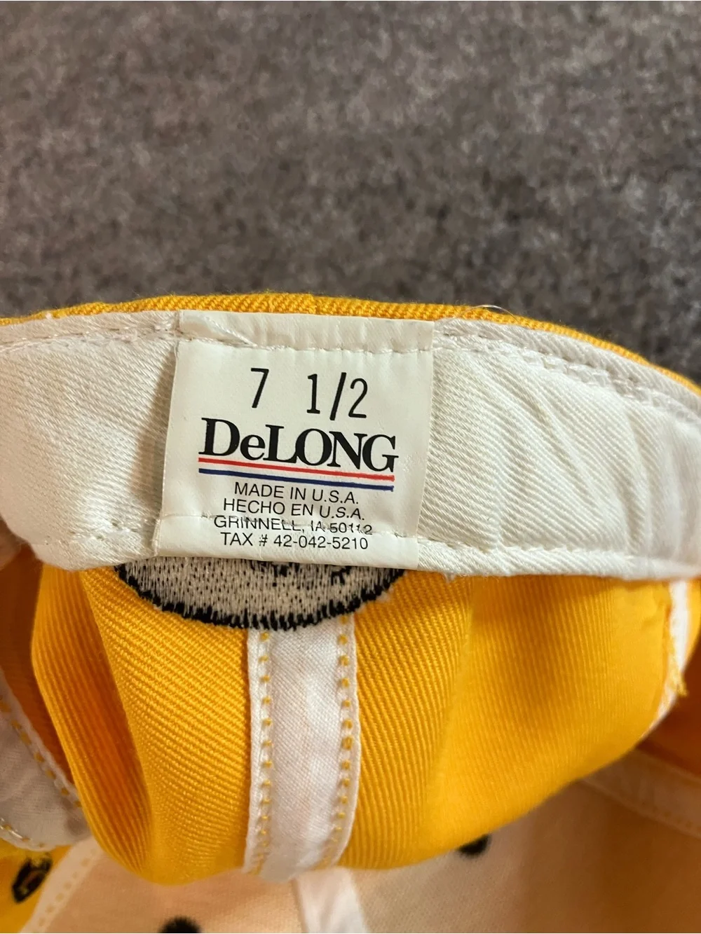 Delong | Accessories | Vintage Iowa Hawkeyes Hat Size 7 2 Fitted Ncaa ...